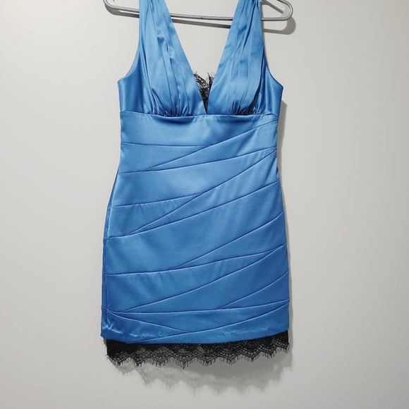 Dressess, above knee - Picture 9 of 11